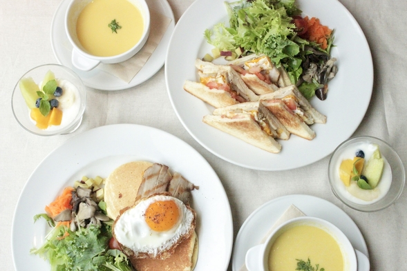 【BLUE BOOKS cafe】朝食付きプラン　